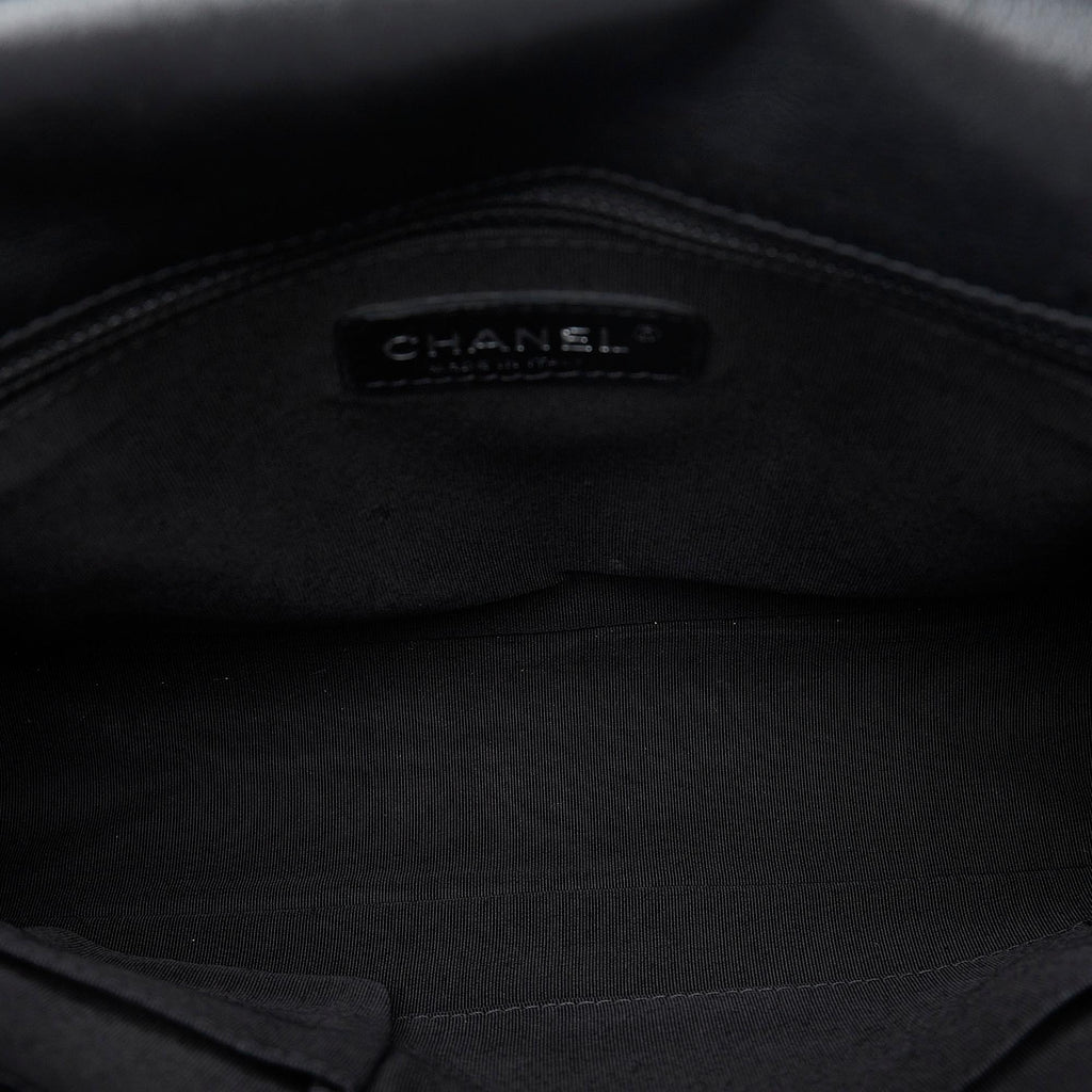Chanel Large Lambskin Boy Bag (SHG-m0YwJJ)