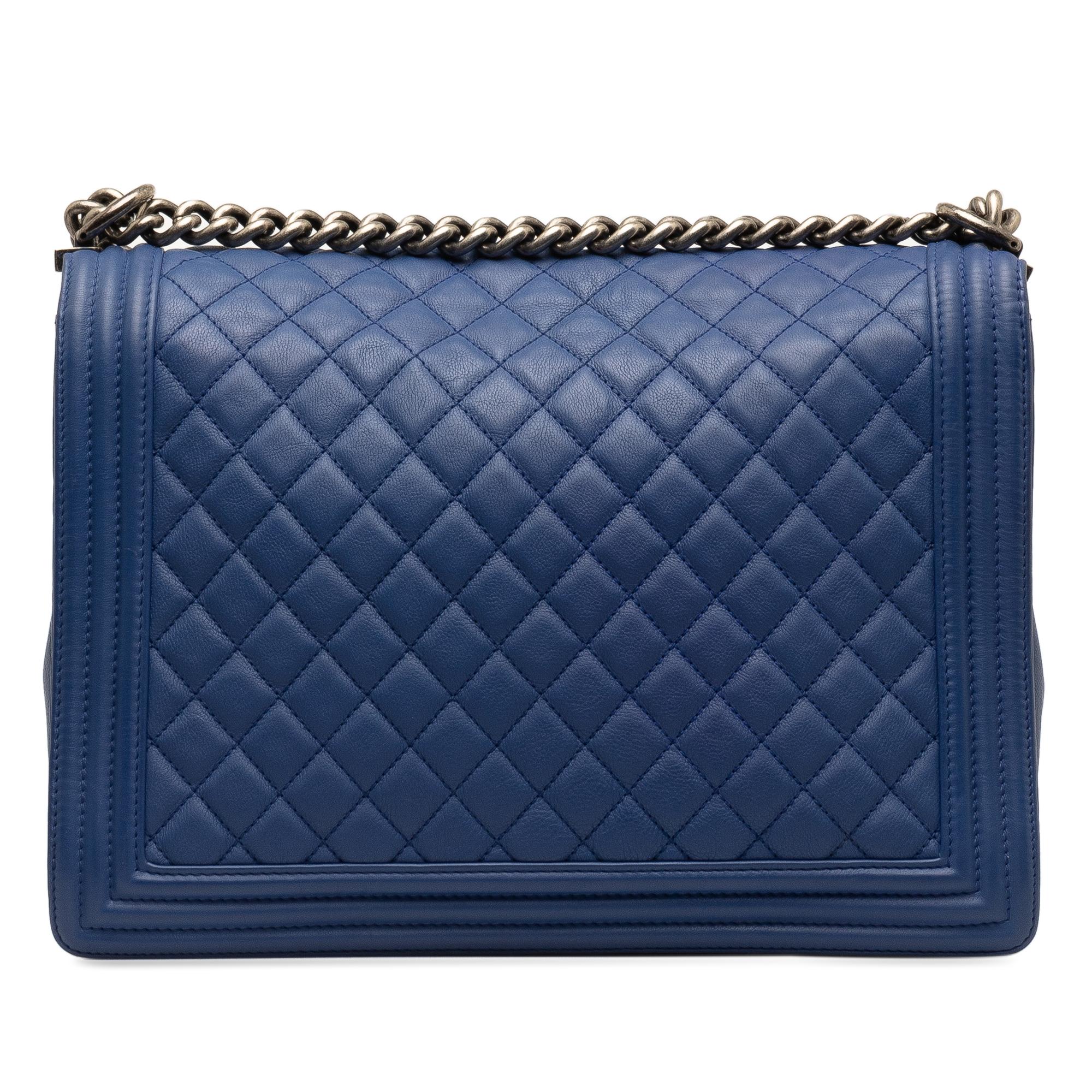Chanel Large Lambskin Boy Flap (SHG-u6C00y)
