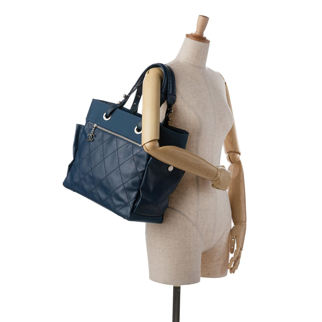 Chanel Large Paris Biarritz Tote (SHG-Eux9Sg)