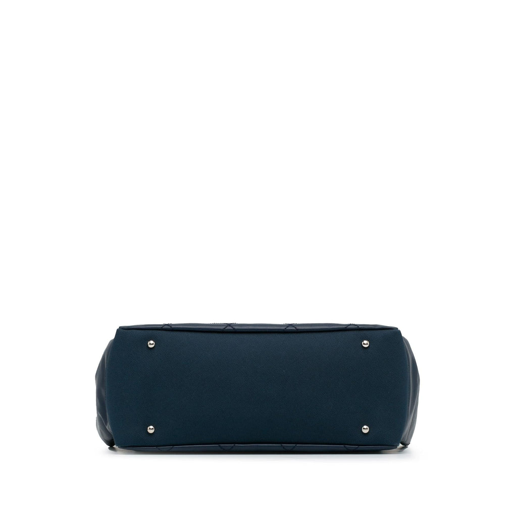 Chanel Large Paris Biarritz Tote (SHG-Eux9Sg)