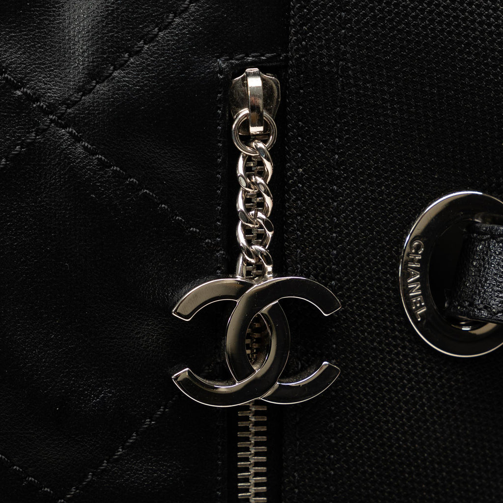 Chanel Large Paris Biarritz Tote (SHG-z42BY8)