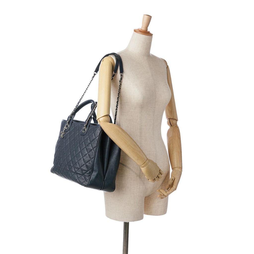 Chanel Large Quilted Caviar Urban Companion Tote (SHG-AColdS)