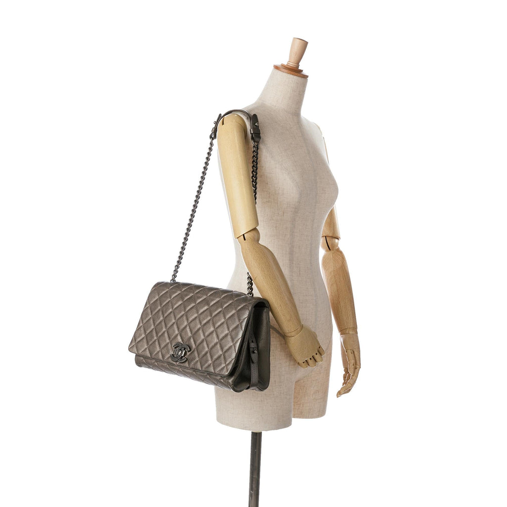 Chanel Large Quilted Goatskin City Rock Flap (SHG-fwEZu2)