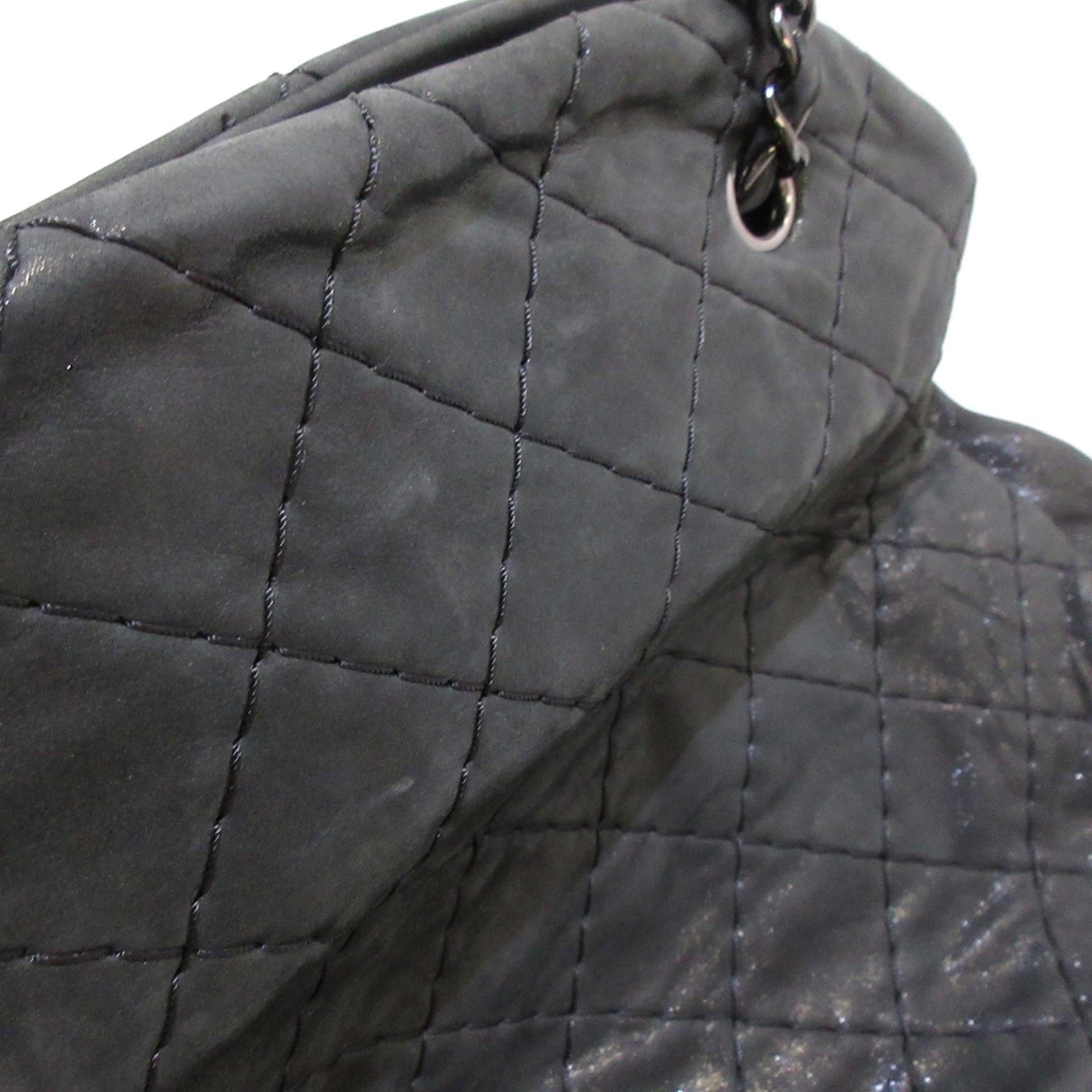 Chanel Large Quilted Iridescent Calfskin Just Mademoiselle (SHG-DQ0Wzz)