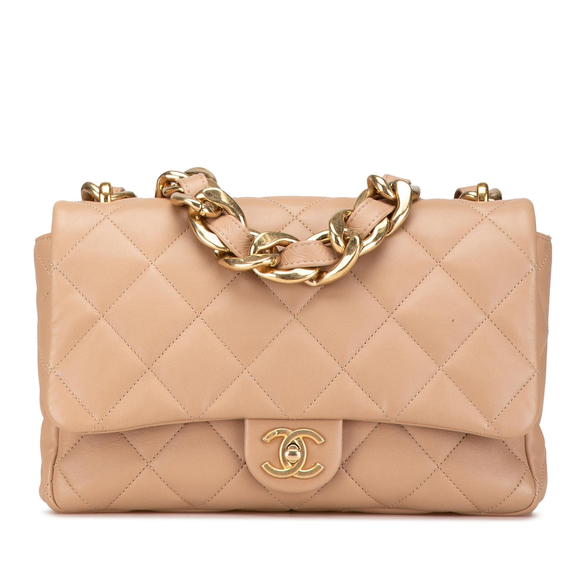 Chanel Large Quilted Lambskin Funky Town Flap (SHG-EOFWXo)