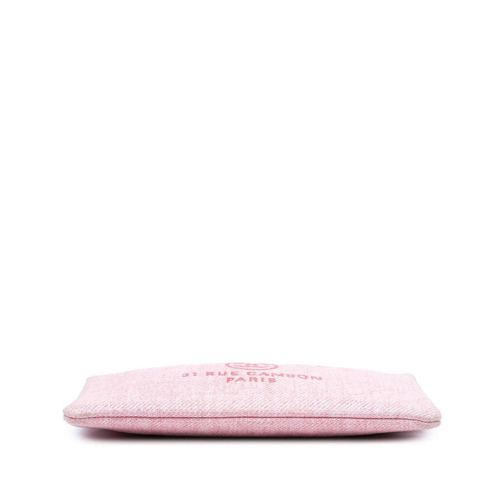 Chanel Large Raffia Deauville O Case Clutch