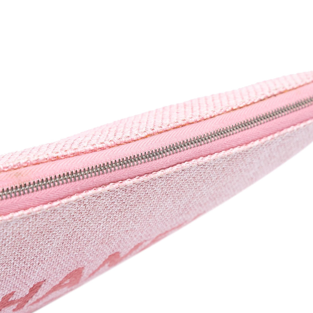 Chanel Large Raffia Deauville O Case Clutch
