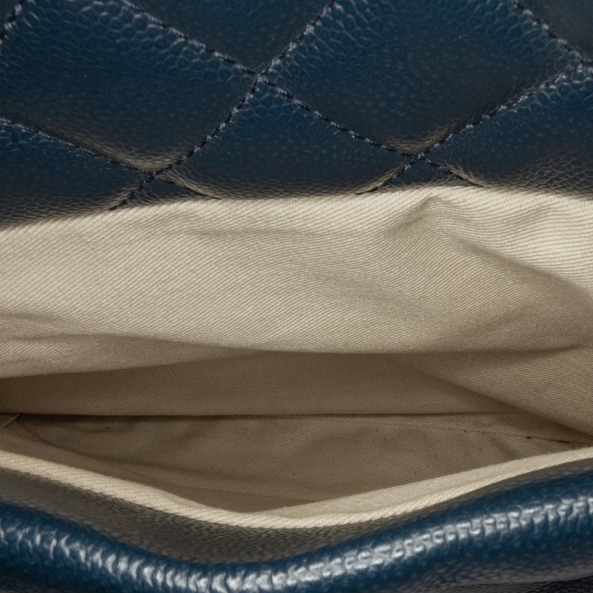 Chanel Large Soft Caviar Leather Top Handle Tote (SHG-5ufwRD)