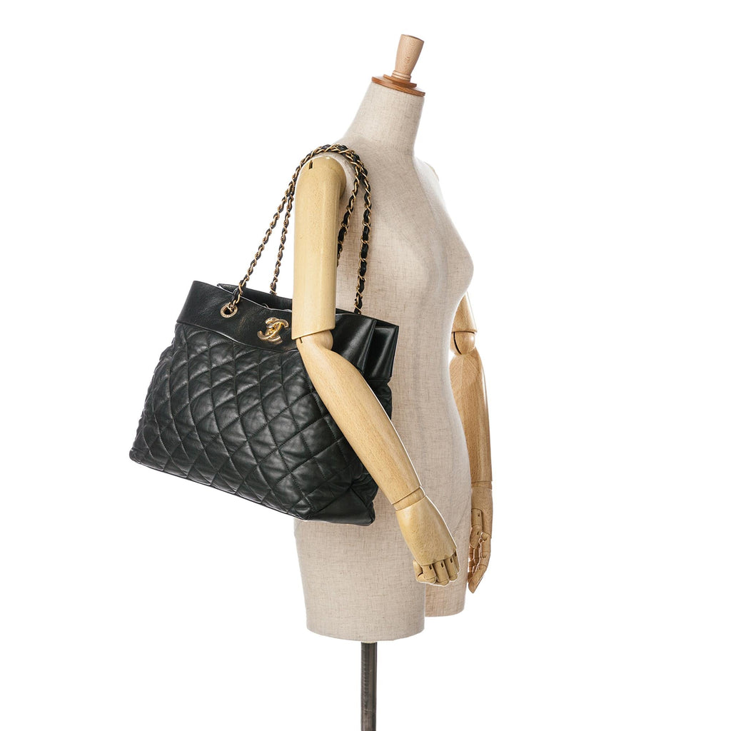 Chanel Large Soft Elegance Tote (SHG-7LdYBv)