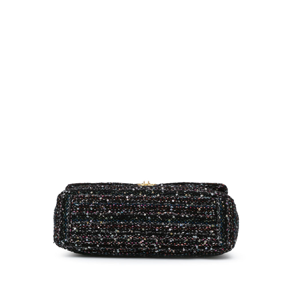 Chanel Large Tweed 19 Flap (SHG-XMDikb)