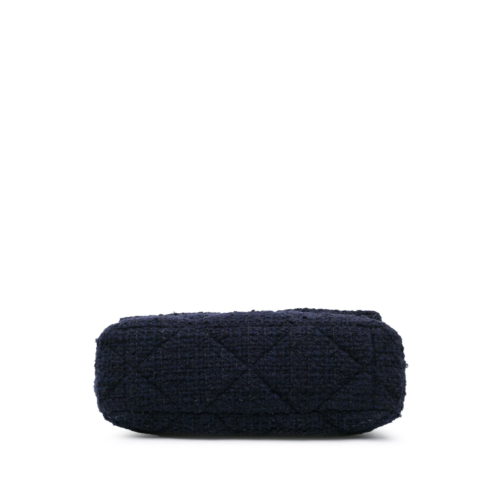 Chanel Large Tweed 19 Flap (SHG-9y26hz)
