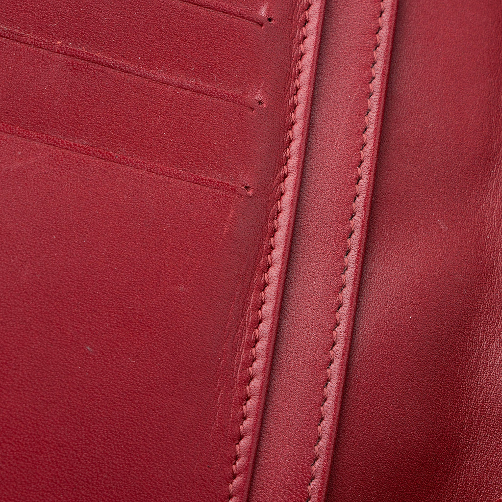 Chanel Leather Double Stitch CC Hamptons Yen Wallet