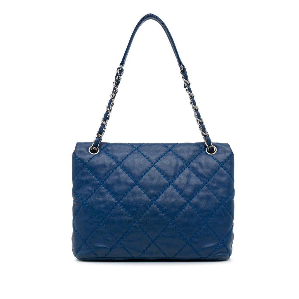 Chanel Love Me Tender Flap Bag (SHG-goElEm)