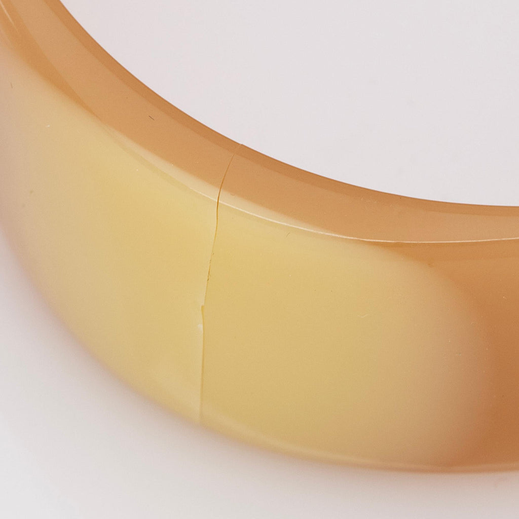 Chanel Lucite Gradient CC Wide Bangle Bracelet (SHF-fp6Cag)