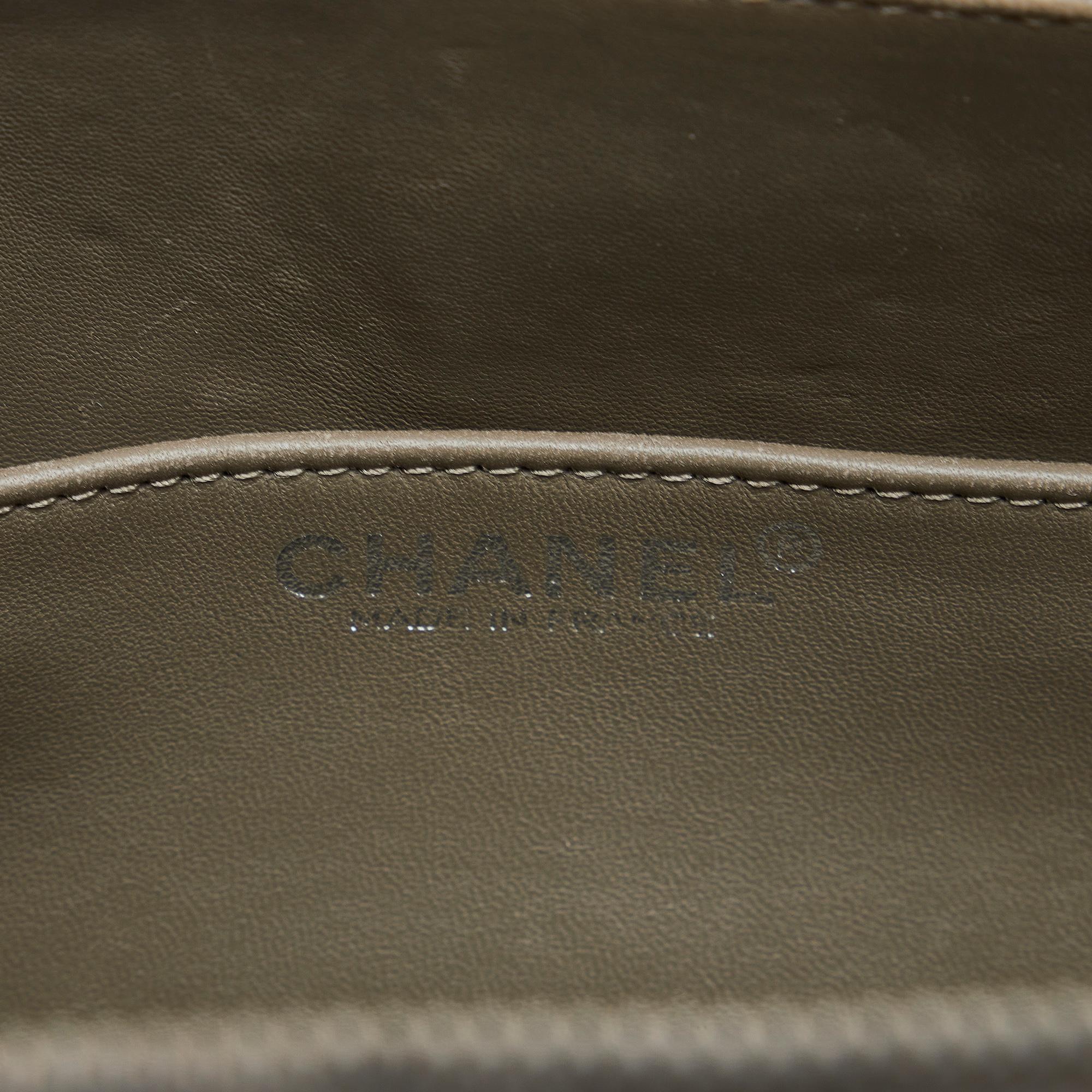Chanel Lucite Puzzle Barrel Handbag (SHG-fugVe7)