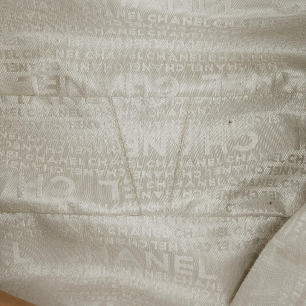 Chanel Luxe Ligne Hobo (SHG-nRec4T)