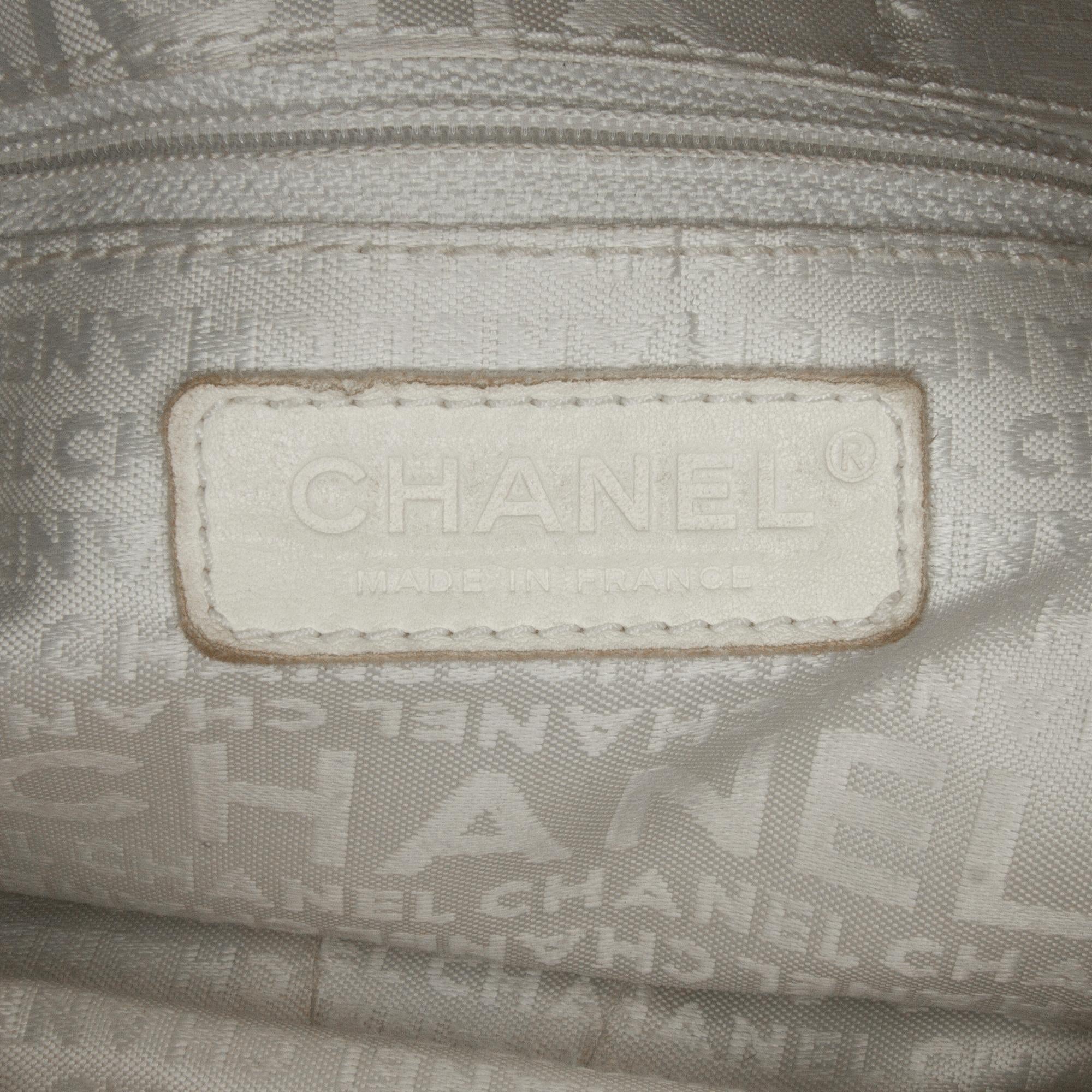 Chanel Luxe Ligne Hobo (SHG-nRec4T)