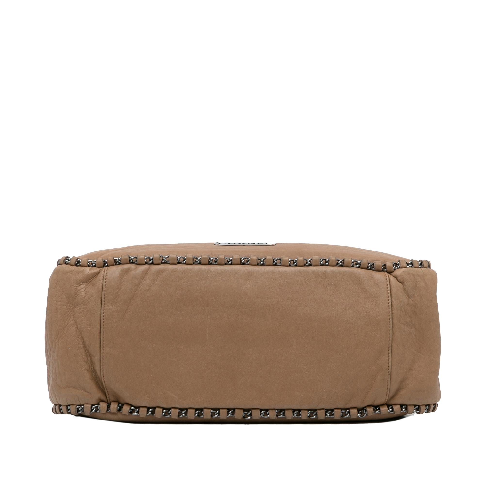Chanel Luxe Ligne Hobo (SHG-nRec4T)