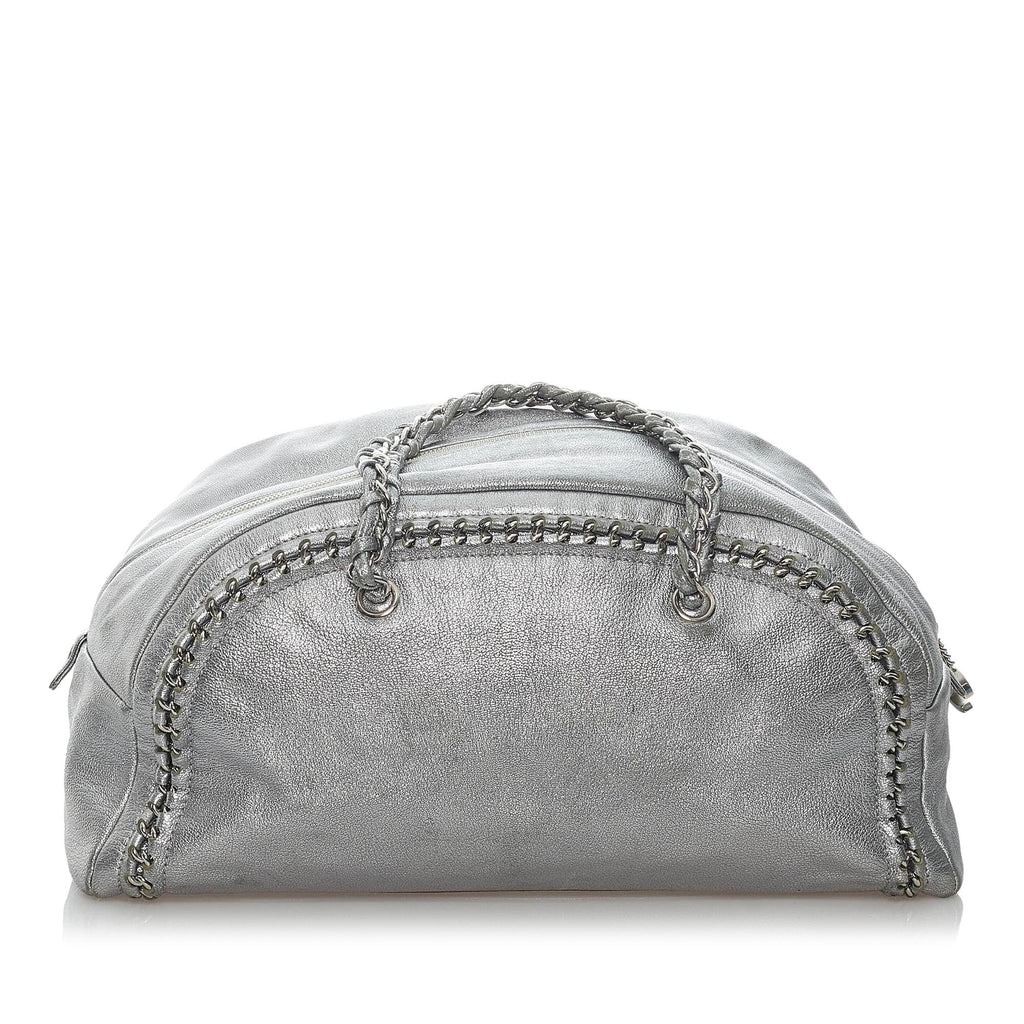 Chanel Luxe Ligne Leather Handbag (SHG-32626)