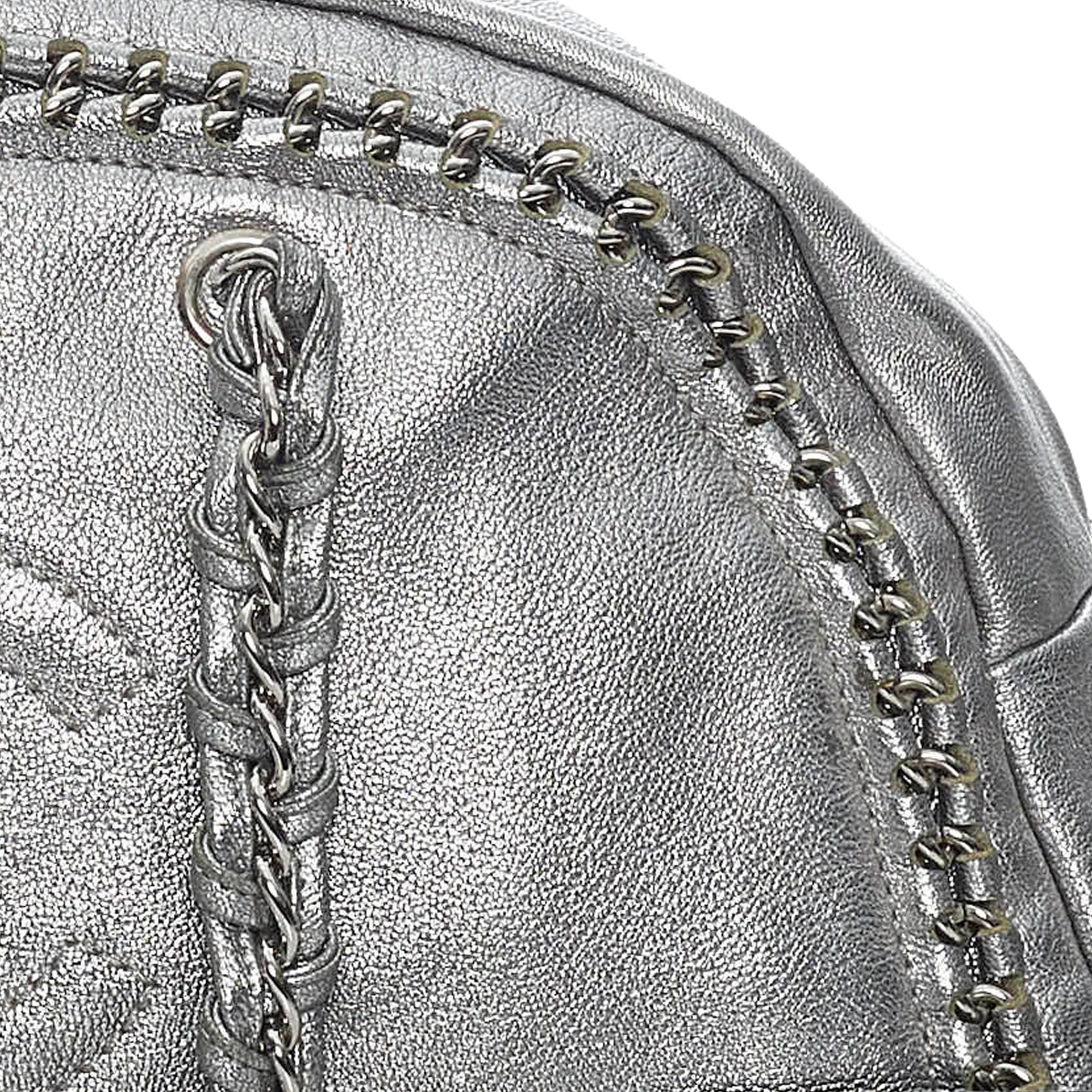 Chanel Luxe Ligne Leather Handbag (SHG-32626)