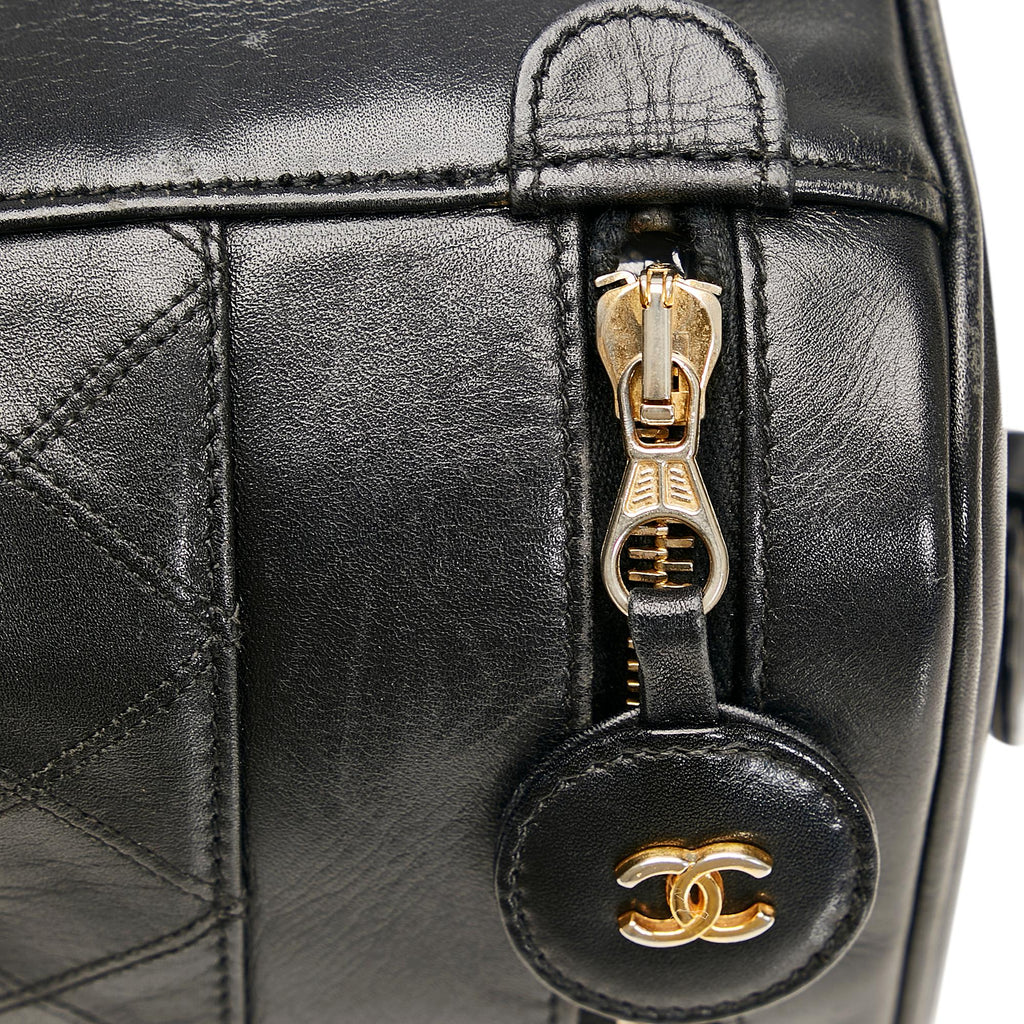 Chanel Matelasse Vanity Bag (SHG-37883)