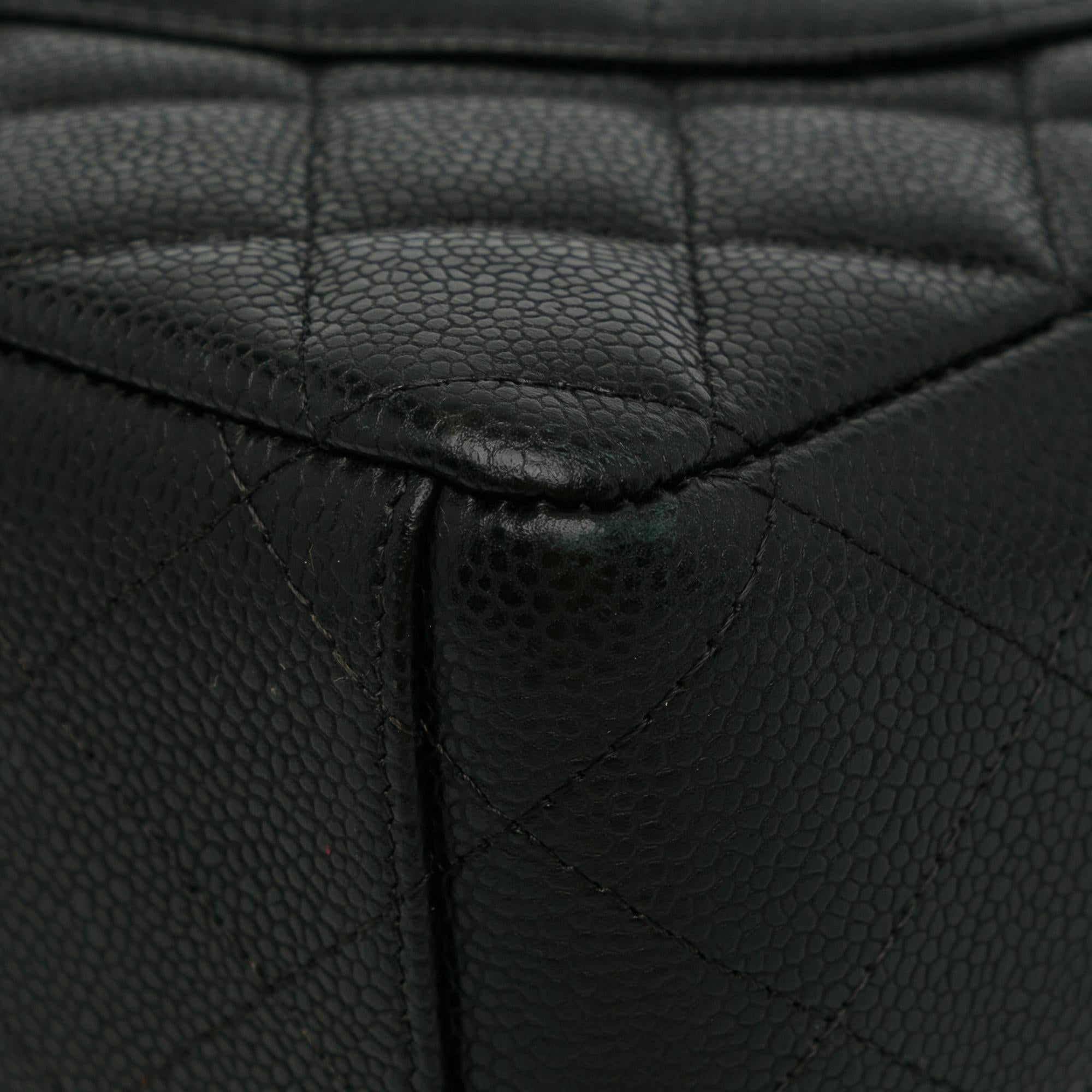 Chanel Maxi Classic Caviar Double Flap (SHG-UssHab)