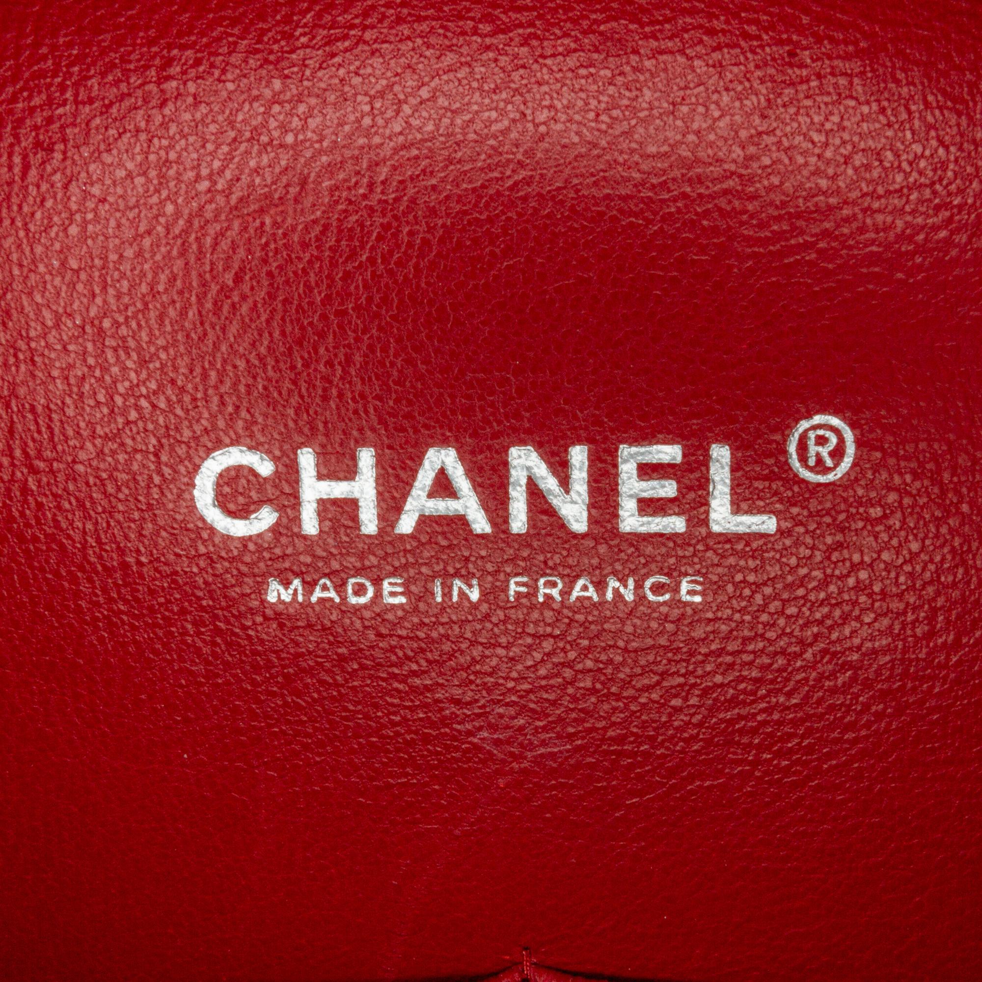 Chanel Maxi Classic Caviar Double Flap (SHG-vmKn86)