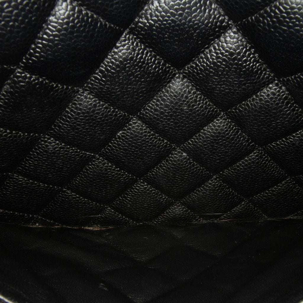 Chanel Maxi Classic Caviar Single Flap (SHG-QSdaKq)