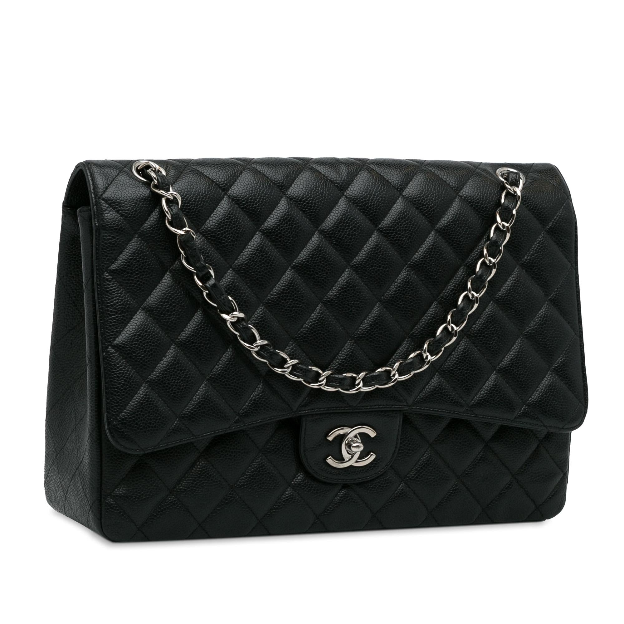 Chanel Maxi Classic Caviar Single Flap (SHG-QSdaKq)