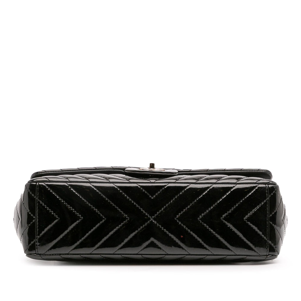 Chanel Maxi Classic Chevron Patent Single Flap