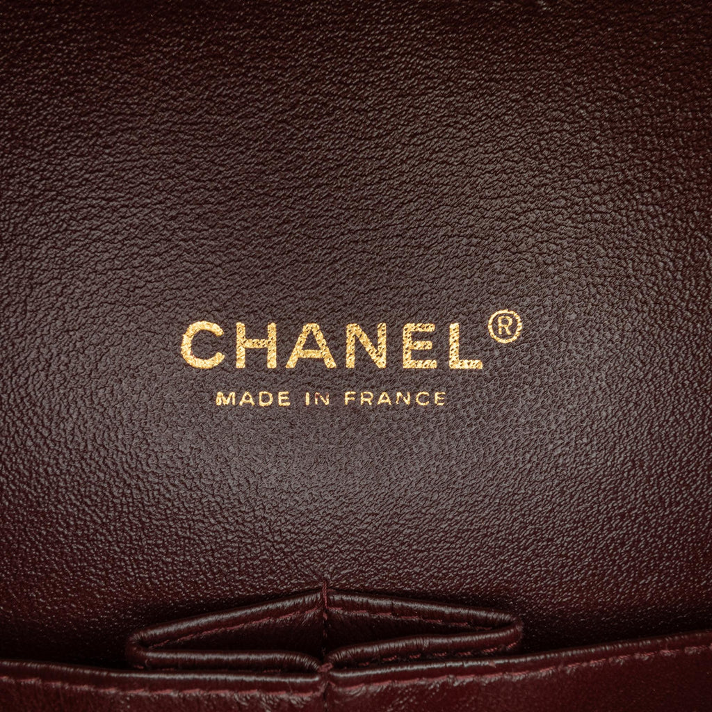 Chanel Maxi Classic Lambskin Double Flap (SHG-UilY6L)