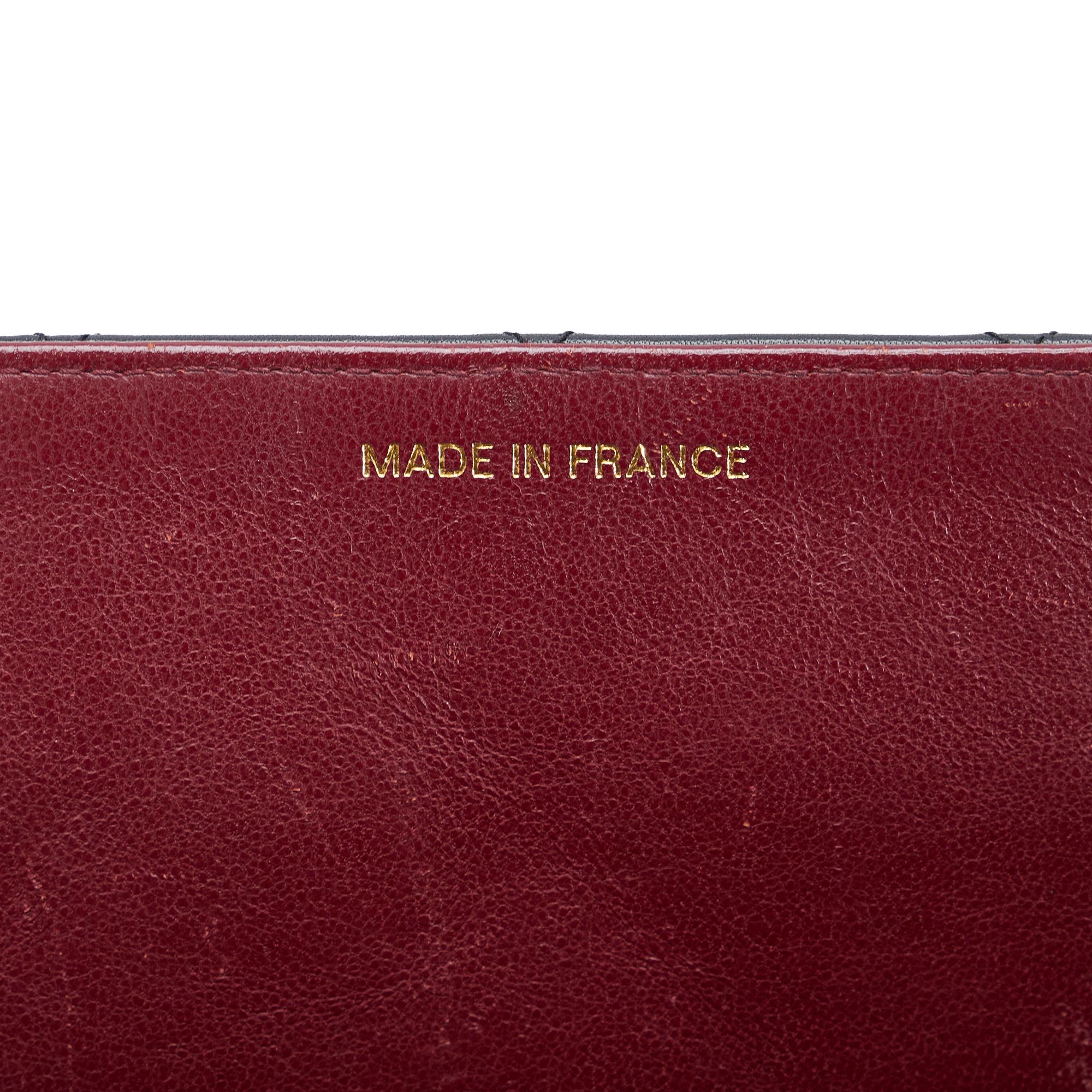 Chanel Maxi Classic Lambskin Single Flap (SHG-ZCH0EY)