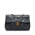 Chanel Maxi Classic Lambskin Single Flap (SHG-ZCH0EY)