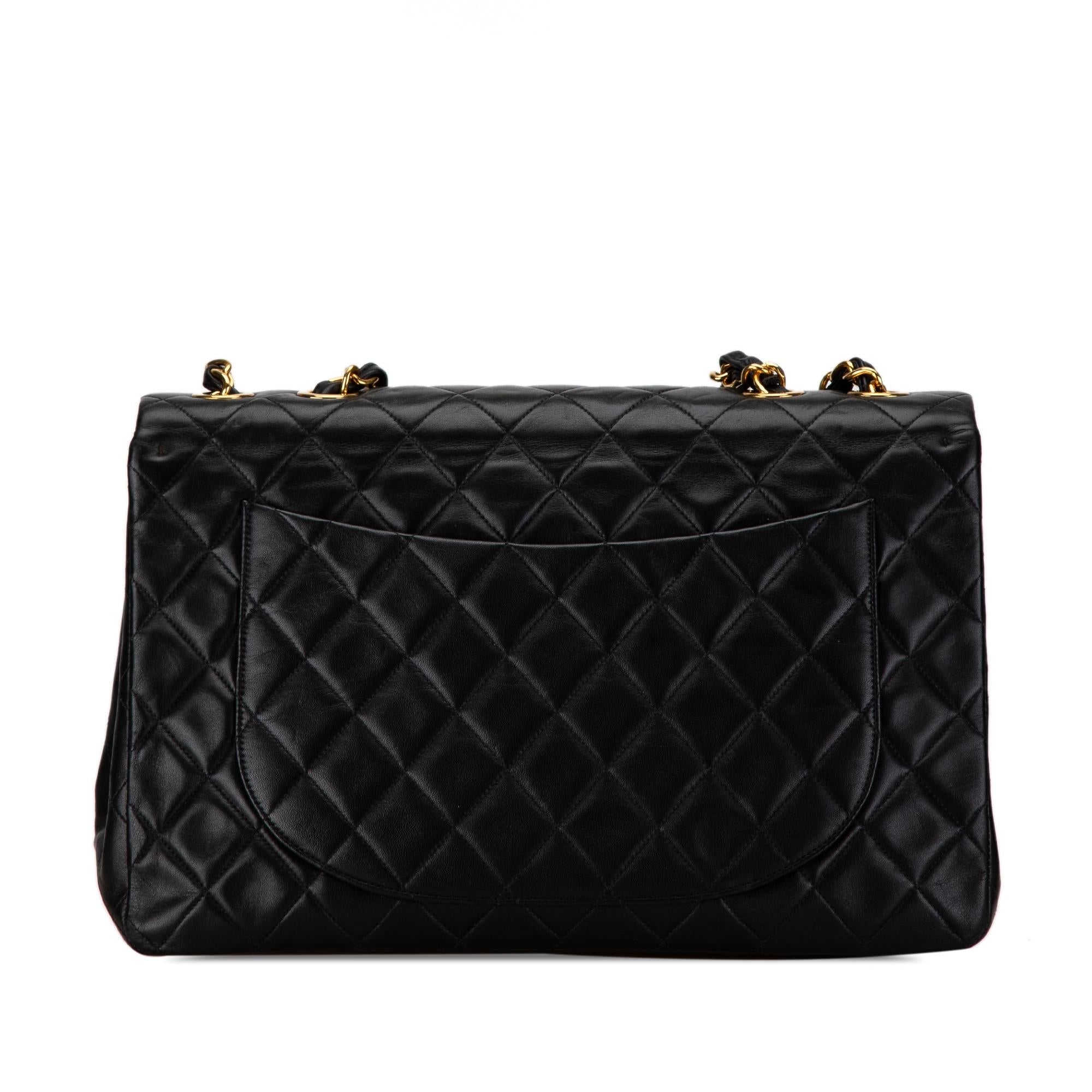 Chanel Maxi Classic Lambskin Single Flap (SHG-kQKahZ)