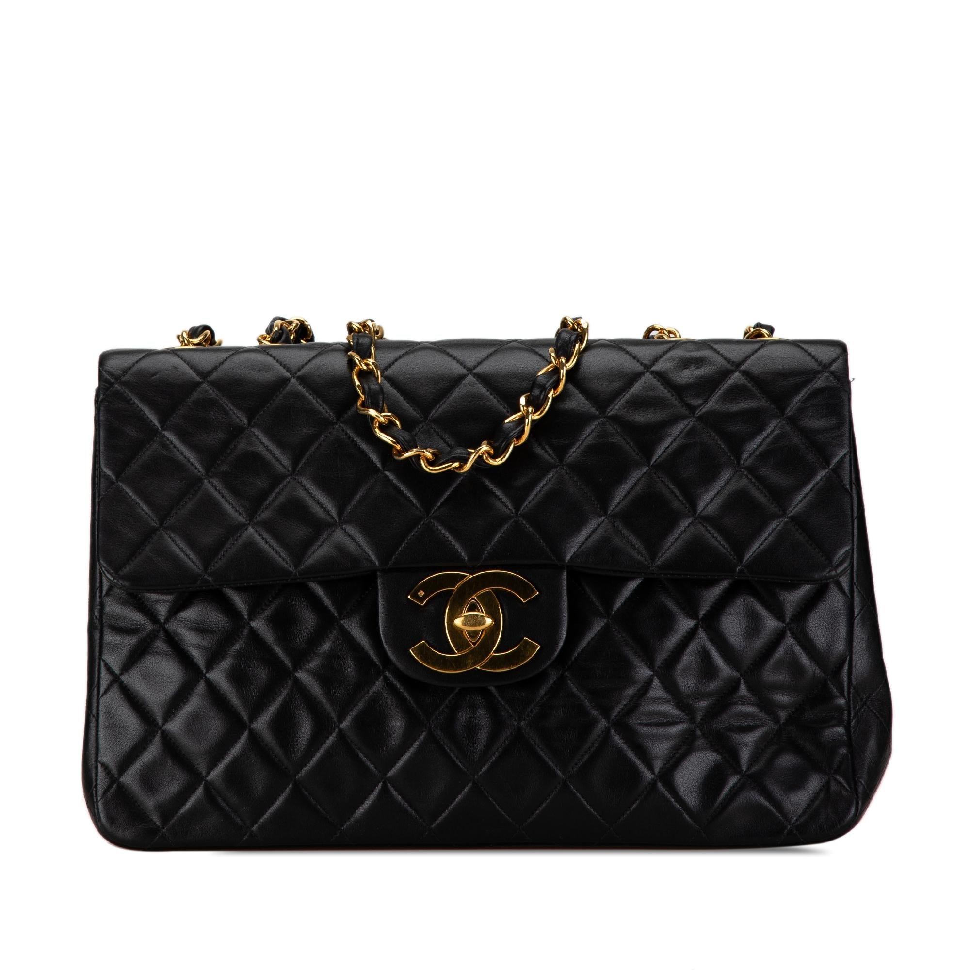 Chanel Maxi Classic Lambskin Single Flap (SHG-kQKahZ)