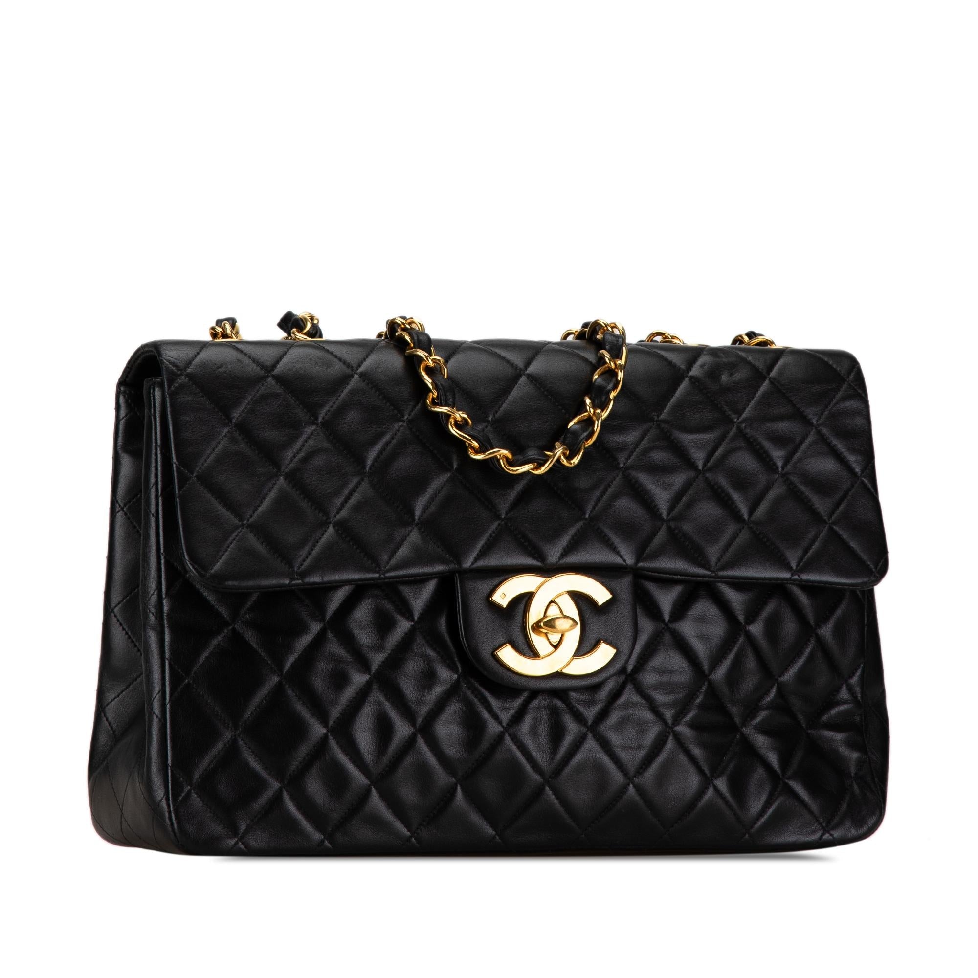 Chanel Maxi Classic Lambskin Single Flap (SHG-kQKahZ)
