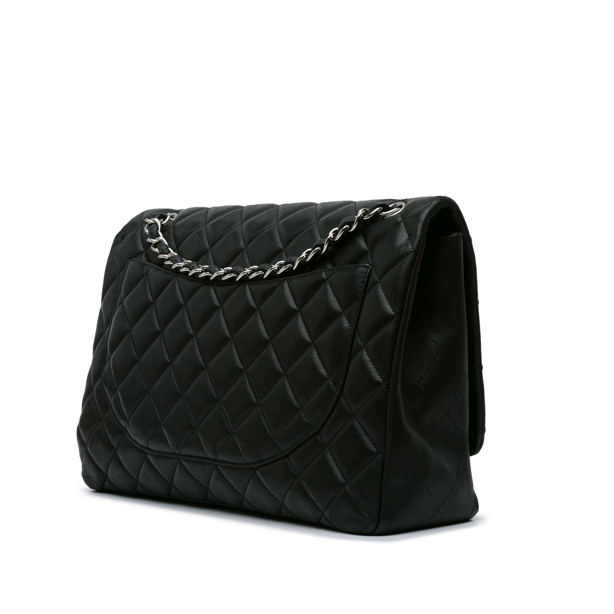 Chanel Maxi Classic Lambskin Single Flap (SHG-C8eJpN)