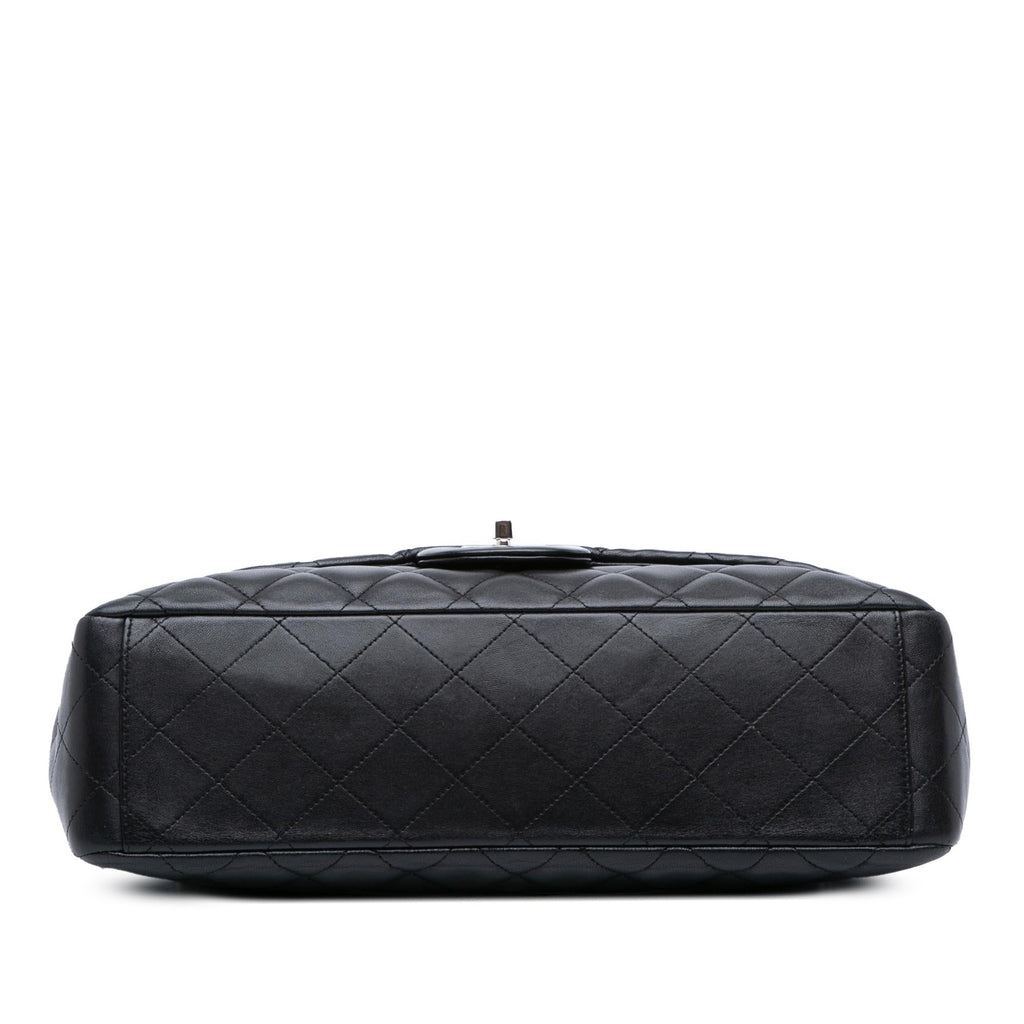 Chanel Maxi Classic Lambskin Single Flap