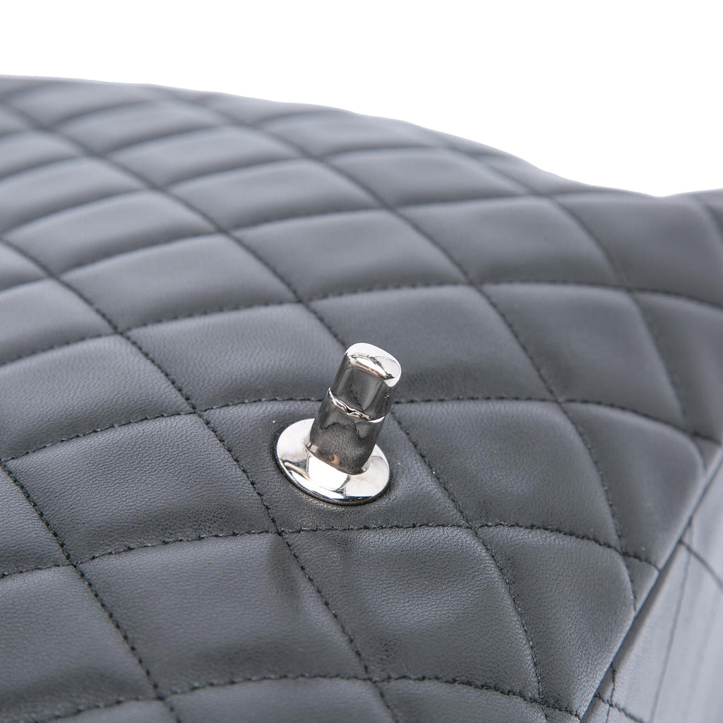 Chanel Maxi Classic Lambskin Single Flap