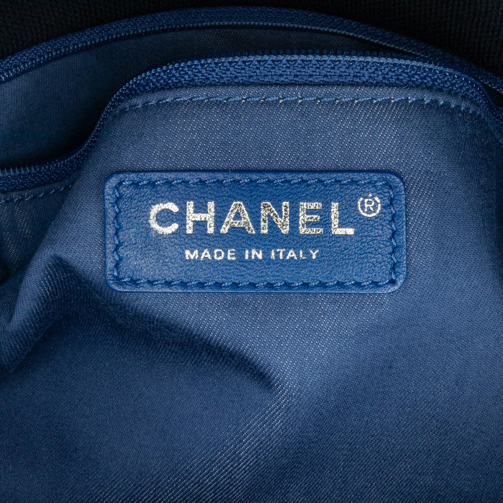 Chanel Maxi Multicolor Stripe Jersey Rope Flap (SHG-qrO2iH)