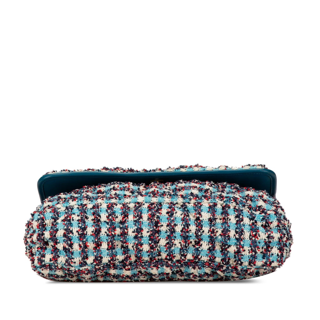 Chanel Maxi Tweed Chesterfield Single Flap (SHG-t8PRWy)