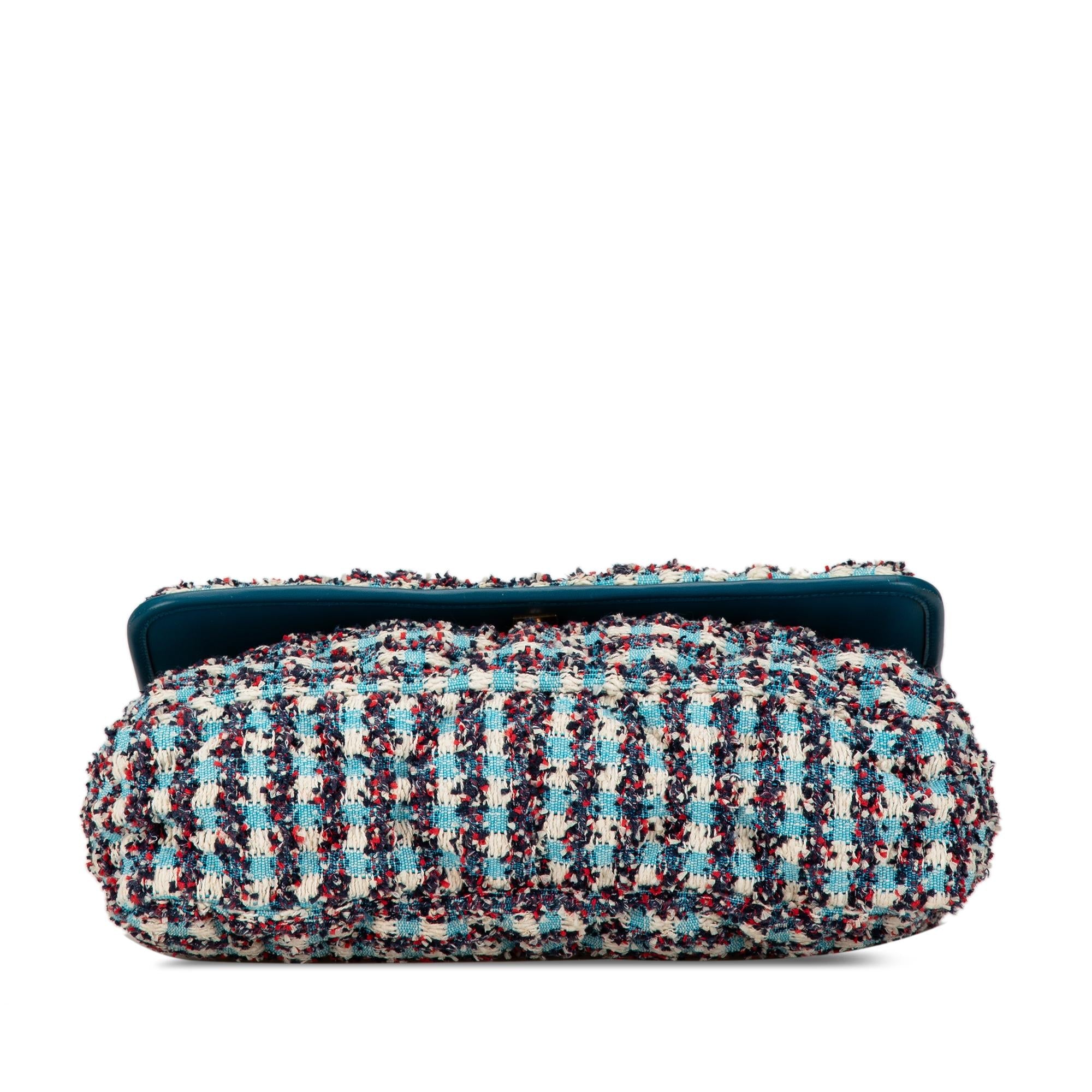 Chanel Maxi Tweed Chesterfield Single Flap (SHG-t8PRWy)