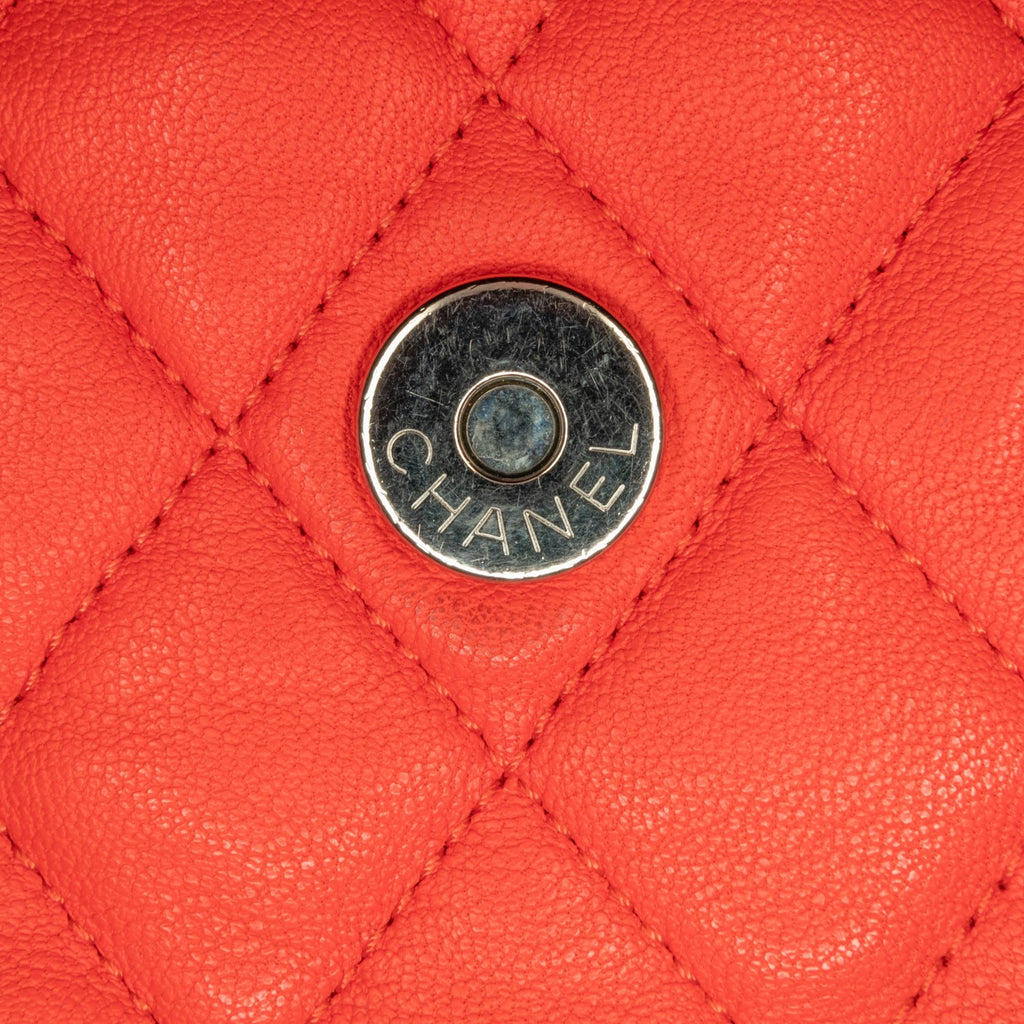 Chanel Maxi Washed Lambskin Chain Around Flap (SHG-io9S1p)