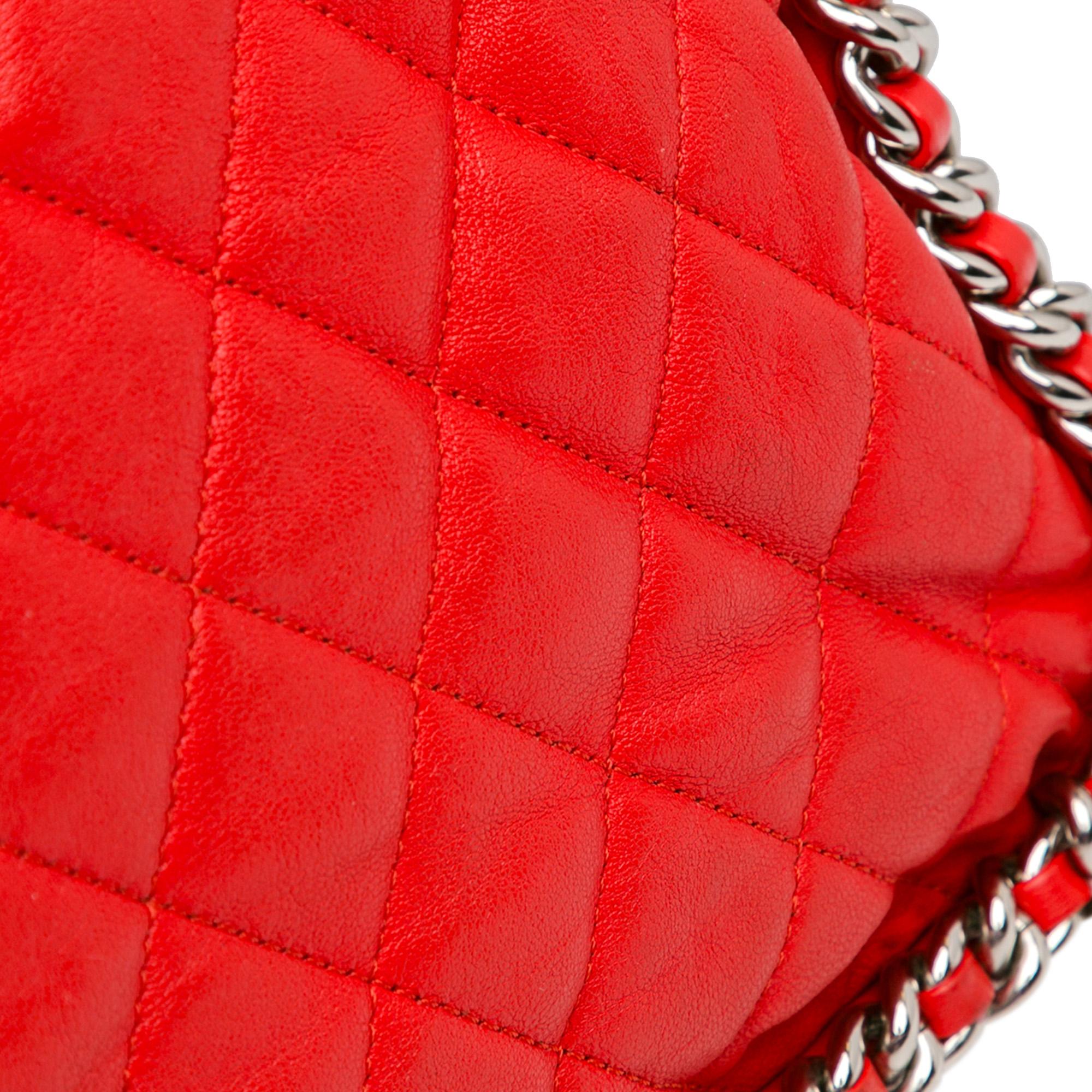 Chanel Maxi Washed Lambskin Chain Around Flap (SHG-PHFWWT)