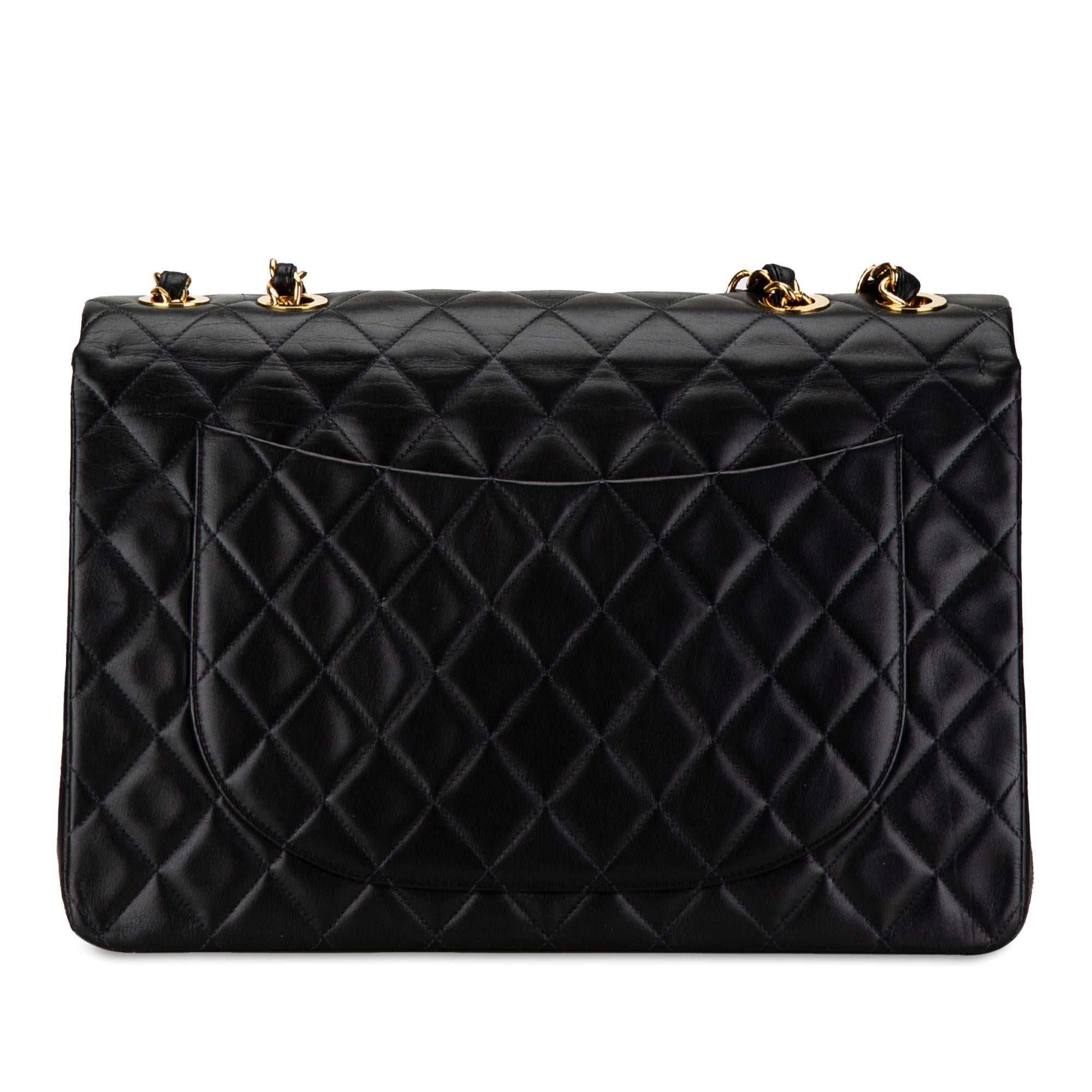 Chanel Maxi XL Classic Lambskin Single Flap (SHG-vNBmIg)