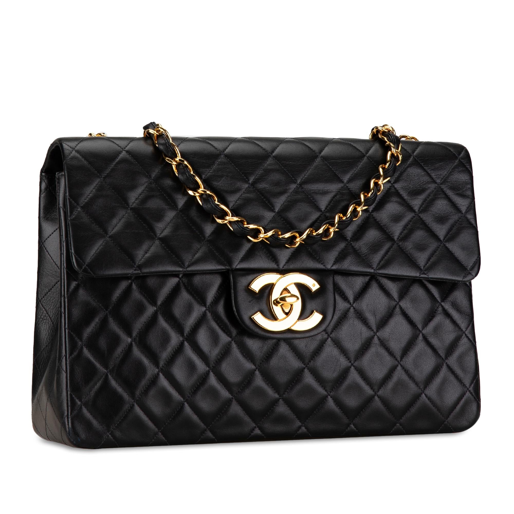 Chanel Maxi XL Classic Lambskin Single Flap (SHG-vNBmIg)