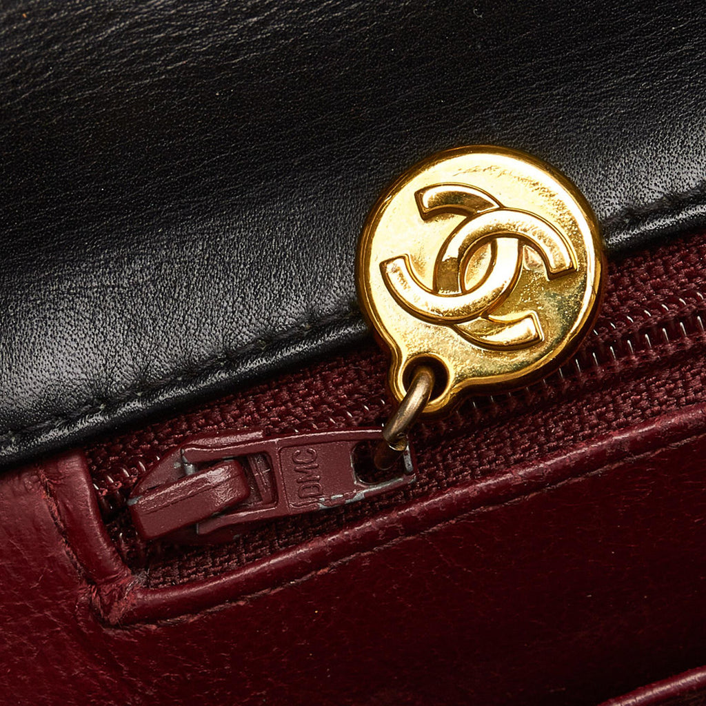 Chanel Maxi XL Lambskin Single Flap (SHG-tOpnx7)