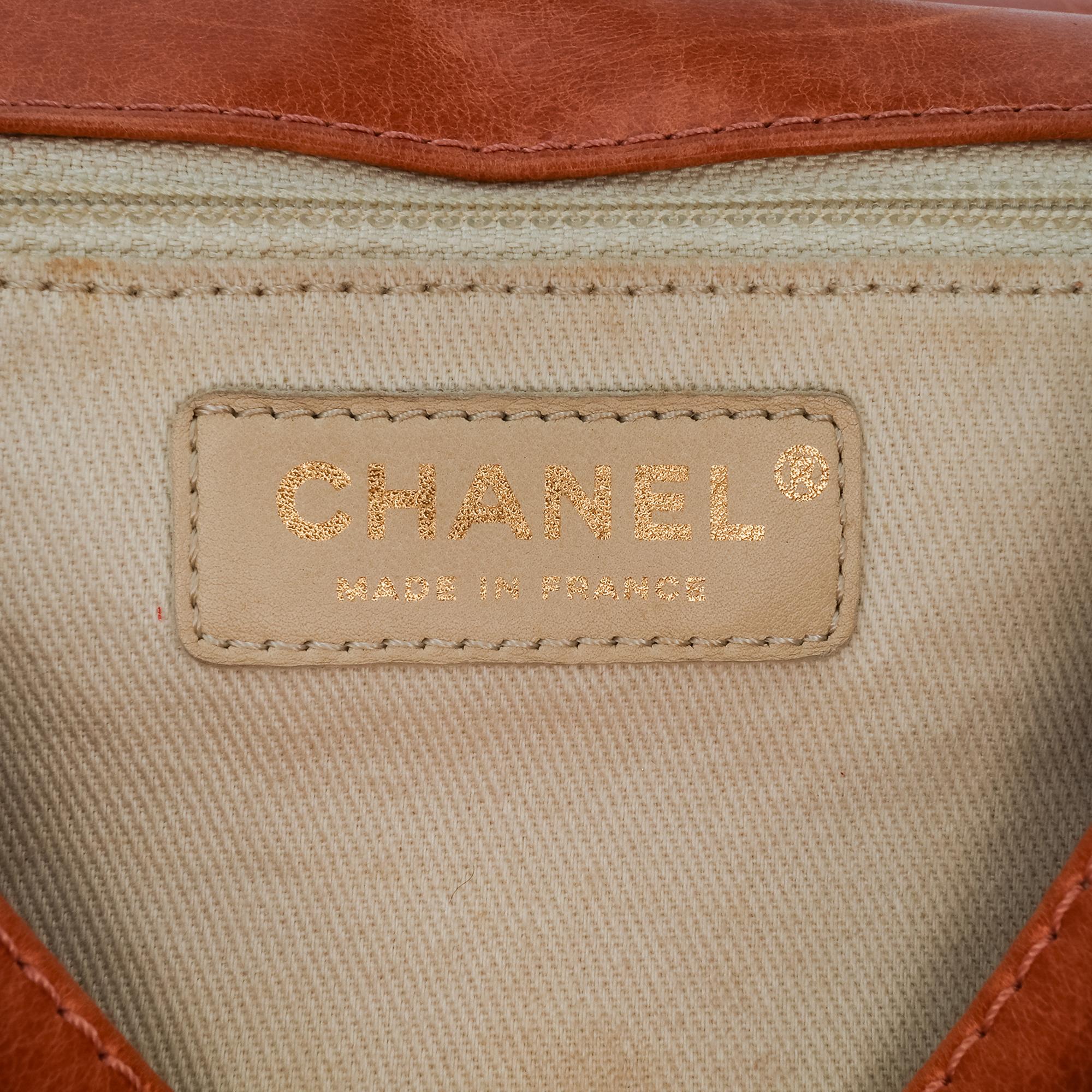 Chanel Medium Aged Calfskin Bubble CC Flap