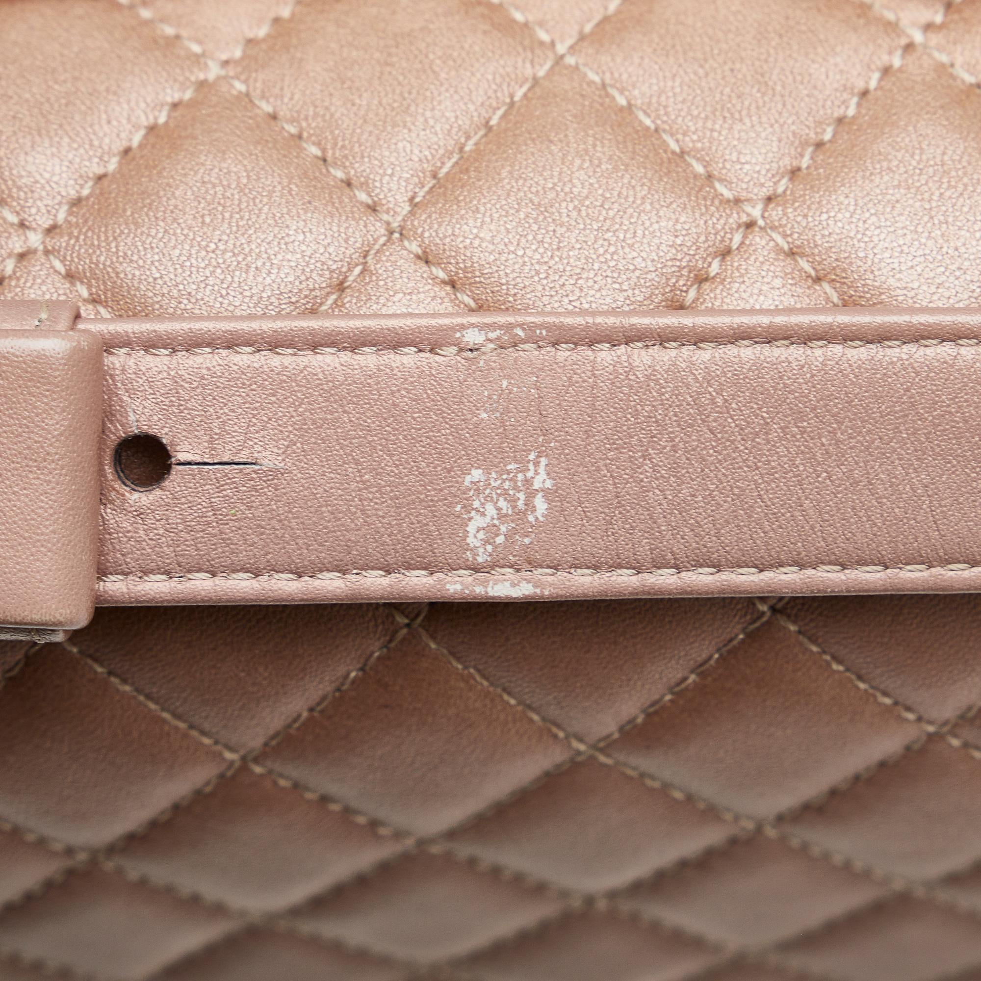 Chanel Medium Boy Flap Bag (SHG-OB0E7i)