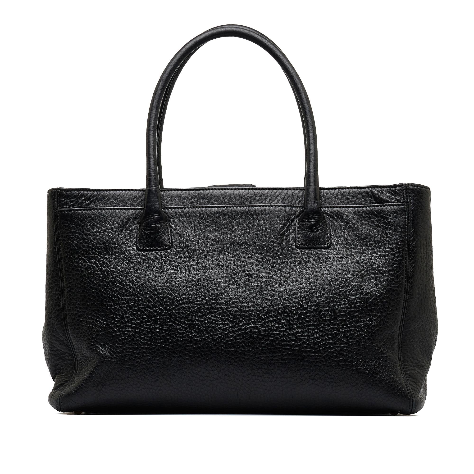 Chanel Medium CC Caviar Cerf Tote (SHG-CpHO5a)